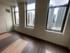 360 N Jefferson St in Chicago, IL - Building Photo - Building Photo