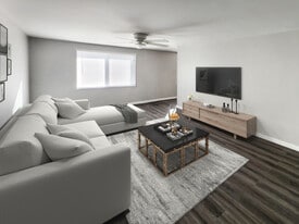 Seneca Oaks in Youngstown, OH - Building Photo