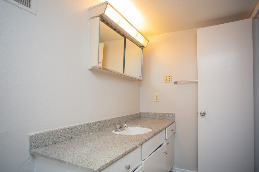 Delujo El Morocco in Irving, TX - Building Photo