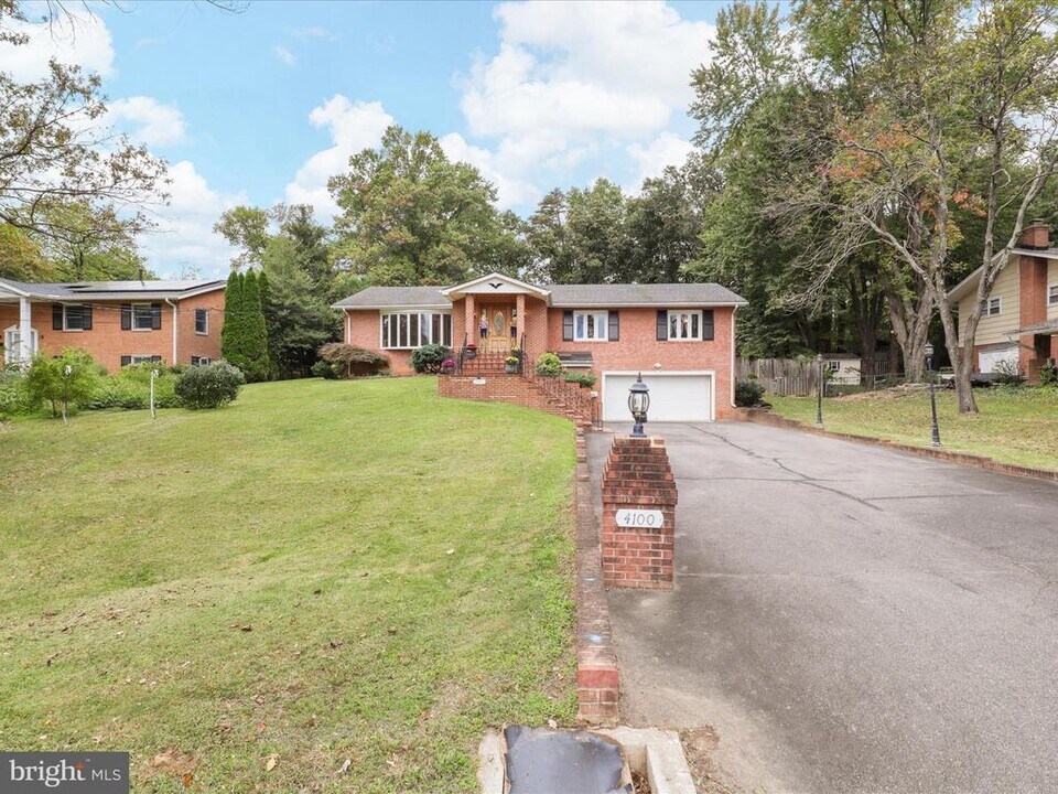4100 Downing St in Annandale, VA - Building Photo