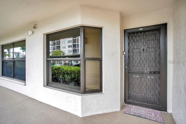 1328 Pasadena Ave S in South Pasadena, FL - Building Photo - Building Photo