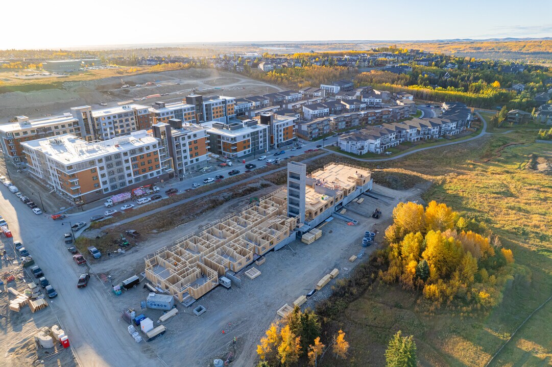 Spring Willow in Calgary, AB - Building Photo