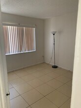7920 Camino Real in Miami, FL - Building Photo - Building Photo