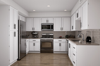 1303 S Orange Grove Ave in Los Angeles, CA - Building Photo - Building Photo