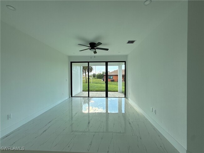 4412-4414 14th St SW in Lehigh Acres, FL - Building Photo - Building Photo