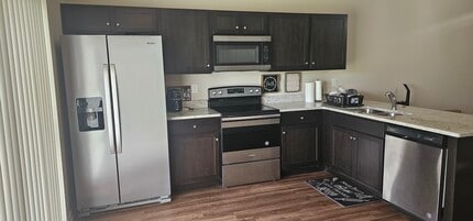 4101 George Buchanan Dr in La Vergne, TN - Building Photo - Building Photo