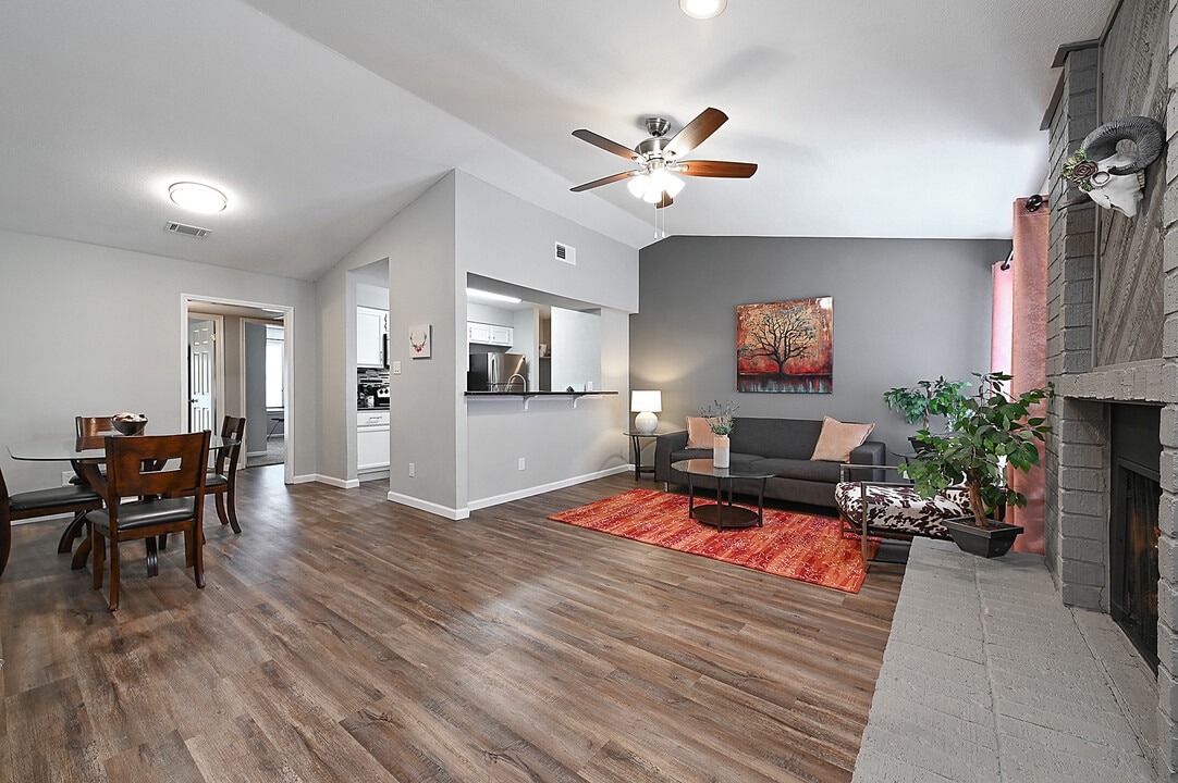 Cedar Creek Apartments in College Station, TX - Foto de edificio