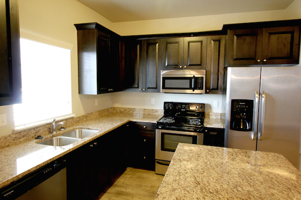 Creekside Oaks Apartments photo'