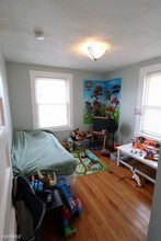 8 Lexington Terrace-Unit -Apt 3R in Waltham, MA - Building Photo - Building Photo