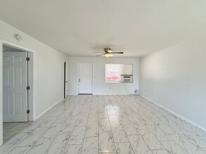 2905 4th St E in Bradenton, FL - Foto de edificio - Building Photo