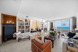 789 Crandon Blvd in Key Biscayne, FL - Building Photo