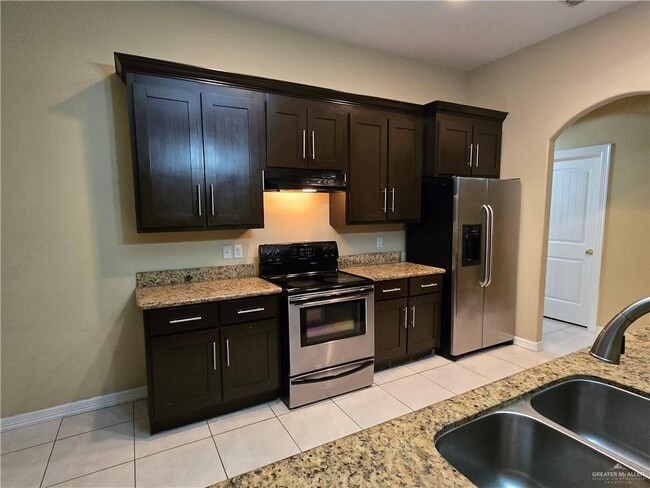 12 S 26th St in McAllen, TX - Building Photo - Building Photo