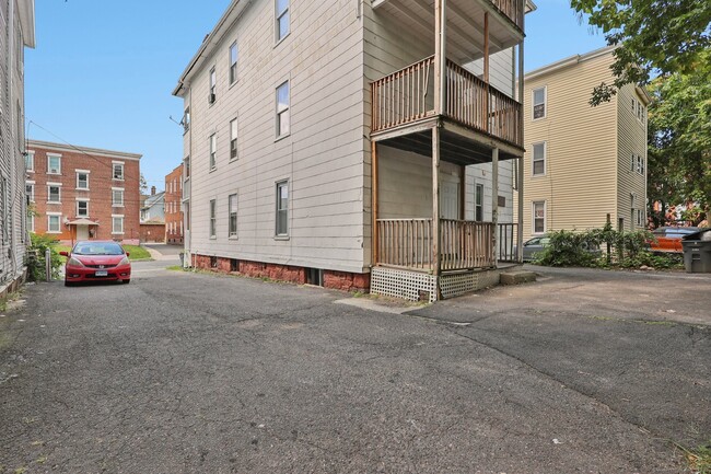 12 Orange St in Hartford, CT - Building Photo - Building Photo