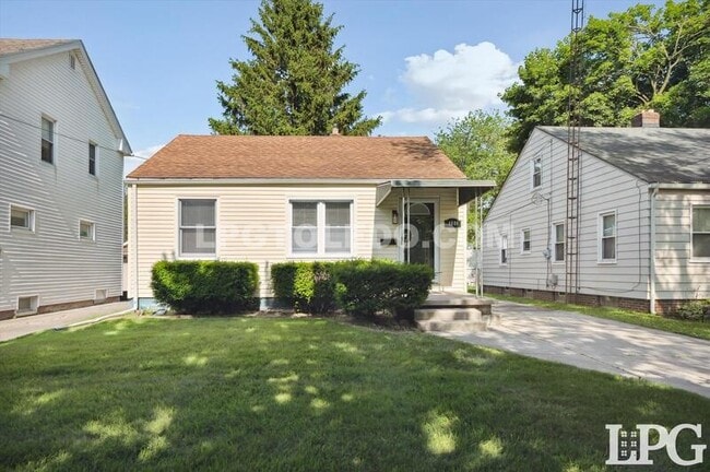 property at 4606 Burnham Ave