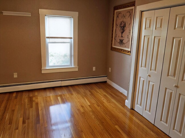 49 Hillside Ave, Unit 2 in Everett, MA - Building Photo - Building Photo