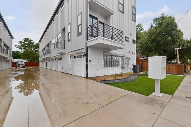 2226 Shea Rd