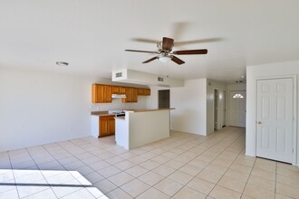 15147 S Yava Rd-Unit -B in Arizona City, AZ - Building Photo - Building Photo