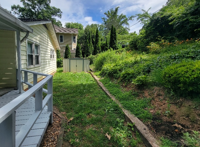 177 Chiles Ave in Asheville, NC - Building Photo - Building Photo