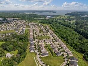 1234 Riverbrook Dr in Nashville, TN - Foto de edificio - Building Photo