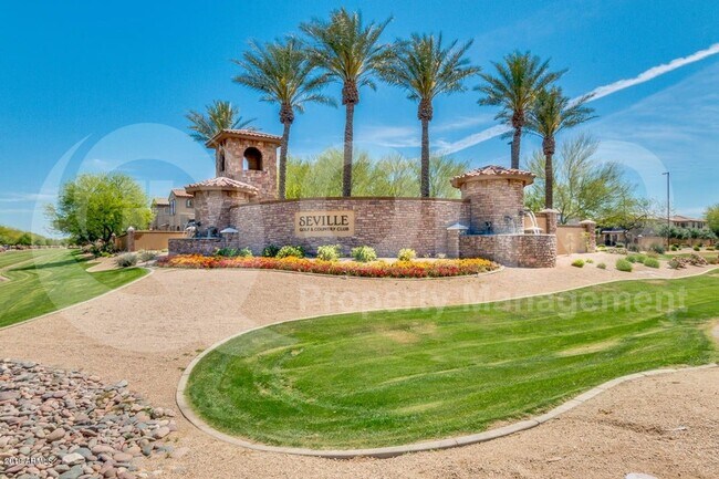 property at 6251 S Legend Ct