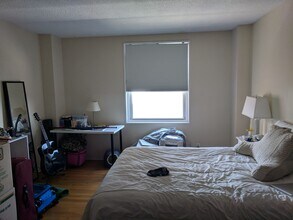 1101 St Paul St, Unit 411 in Baltimore, MD - Foto de edificio - Building Photo