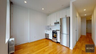 314 E 91st St in New York, NY - Building Photo