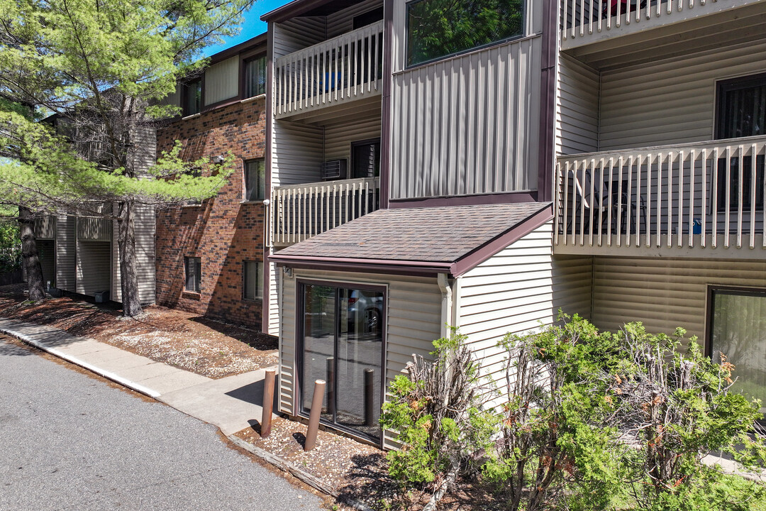 Summit Ave Apartments in Sauk Rapids, MN - Building Photo