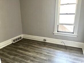 1158 Brown Ave, Unit 2 in Erie, PA - Building Photo - Building Photo