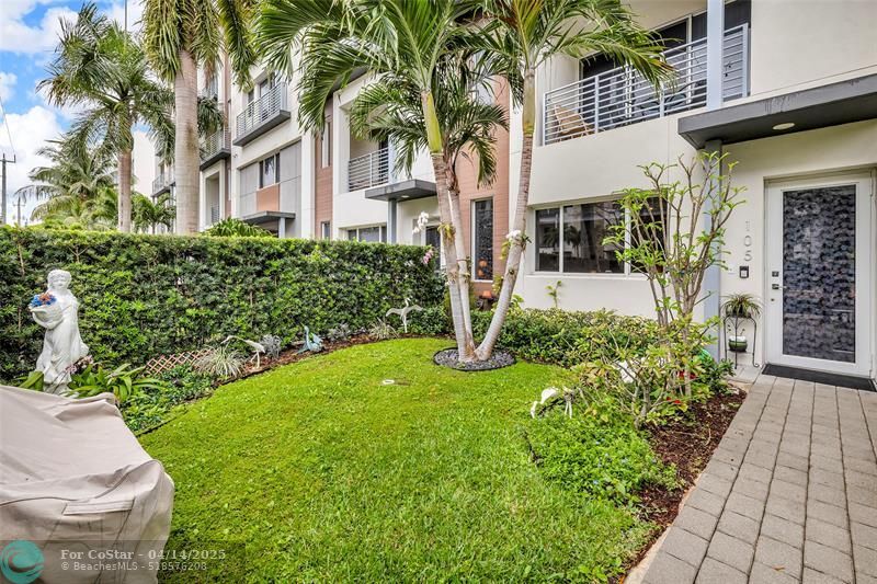 1045 NE 18th Ave in Fort Lauderdale, FL - Building Photo