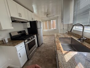 1327 Ashby Ave in Berkeley, CA - Building Photo - Building Photo