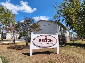724 E Ave N in Belton, TX - Building Photo