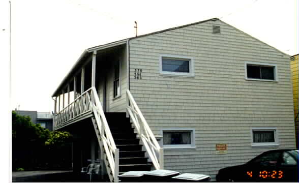 566 Hensley Ave in San Bruno, CA - Building Photo