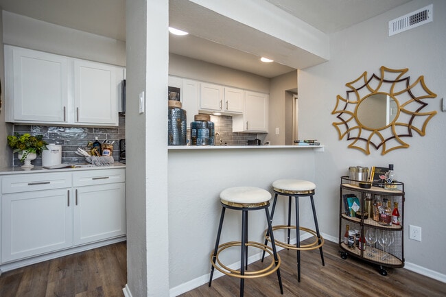 Lavera at Lake Highlands in Dallas, TX - Foto de edificio - Interior Photo