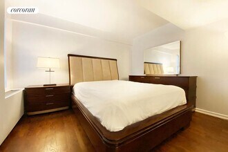 150 W 51st St in New York, NY - Building Photo - Building Photo