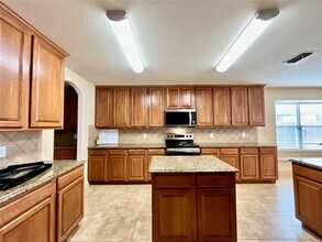 1005 Tallahassee Dr in Denton, TX - Building Photo - Building Photo