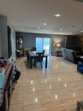 67 Haymaker Ln in Levittown, NY - Building Photo - Building Photo