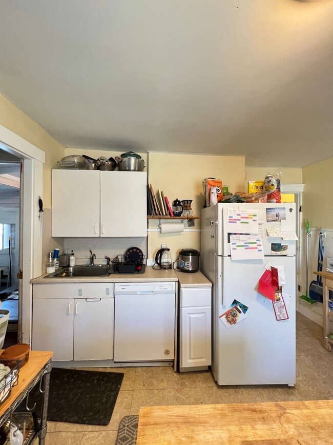 7 Craigie Ter, Unit 2 in Somerville, MA - Building Photo - Building Photo