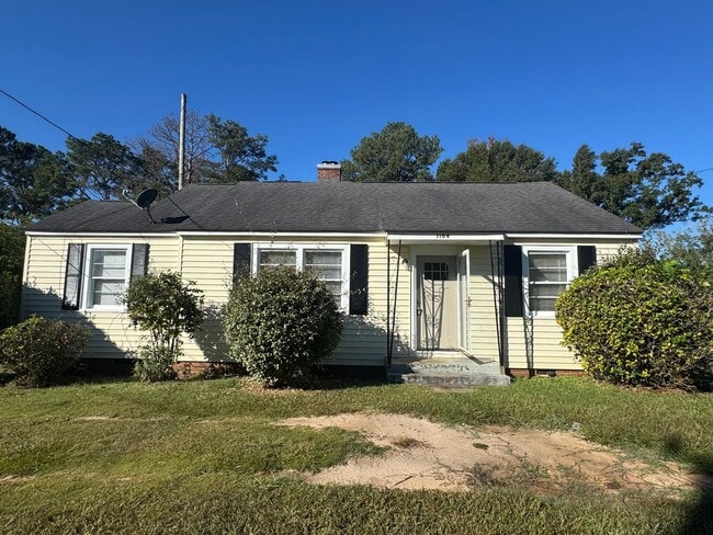 property at 1104 S 12th Ave