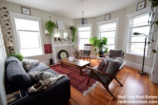 29 Page St, Unit 3 in Revere, MA - Building Photo