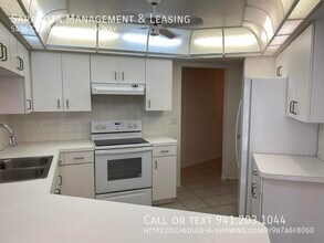 5436 Creeping Hammock Way in Sarasota, FL - Building Photo - Building Photo