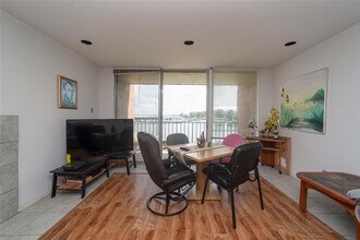 12565 Melville Dr-Unit -214 in Montgomery, TX - Building Photo - Building Photo