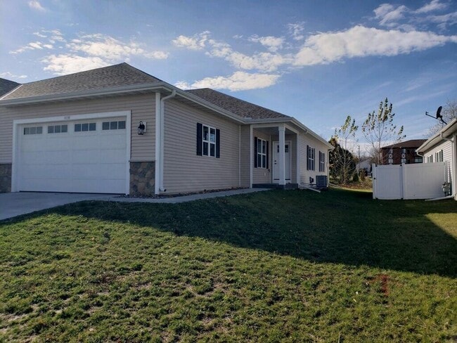 property at 1310 Daisy Dr
