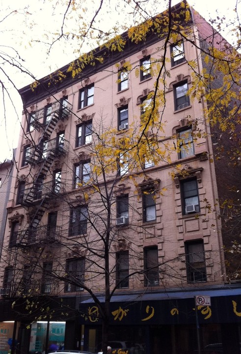 402 East 78th St in New York, NY - Foto de edificio