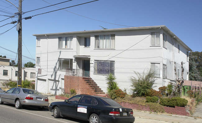 3903-3909 Lincoln Ave in Oakland, CA - Building Photo - Building Photo