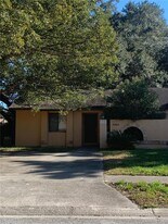 9868 Lancewood St in Orlando, FL - Building Photo