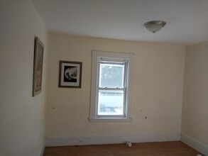 51 Claremont St, Unit 2 in Malden, MA - Building Photo - Building Photo