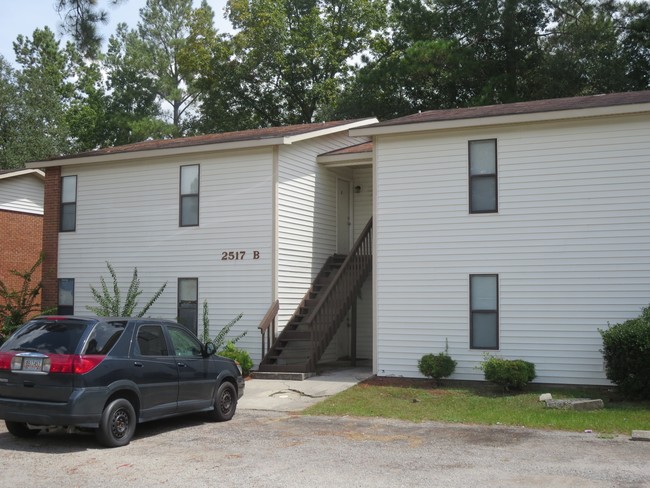 Forrestwood Apartments in Valdosta, GA - Building Photo - Building Photo