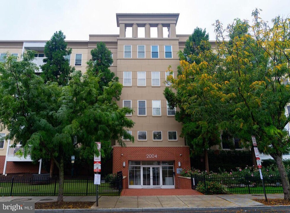 2004 11th St NW in Washington, DC - Building Photo
