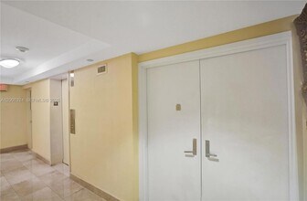 151 SE 15th Rd, Unit 502 in Miami, FL - Building Photo - Building Photo