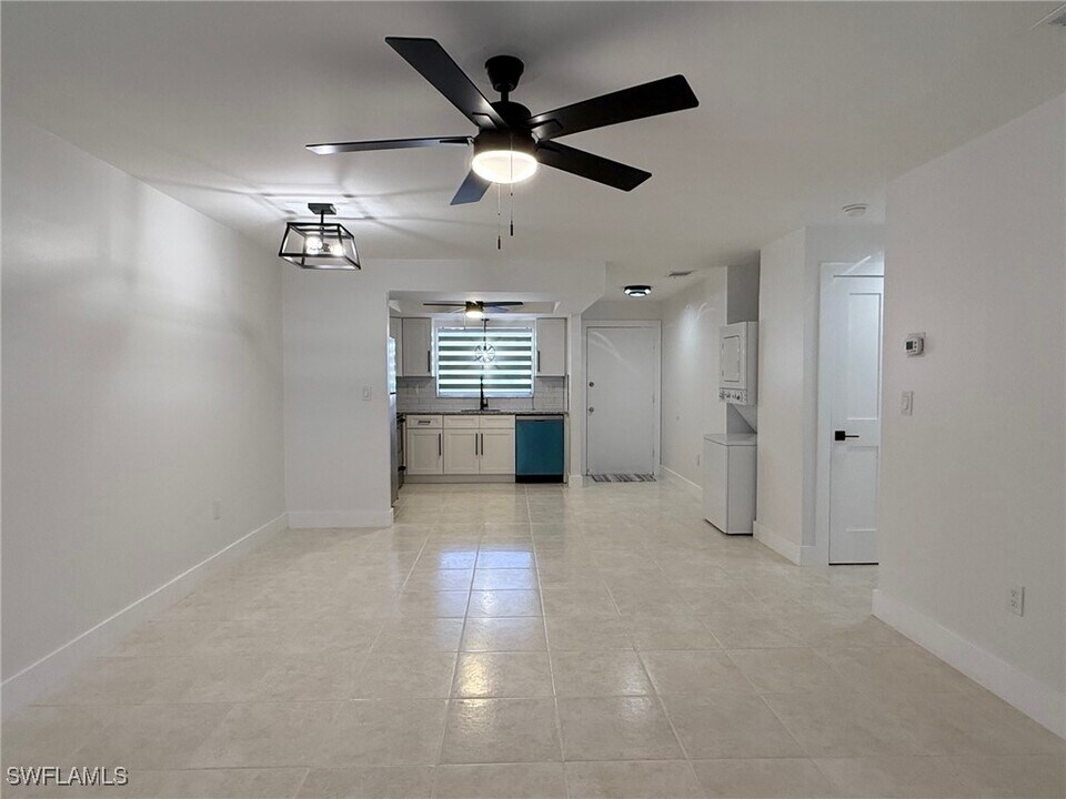 3318 Del Prado Blvd S in Cape Coral, FL - Building Photo